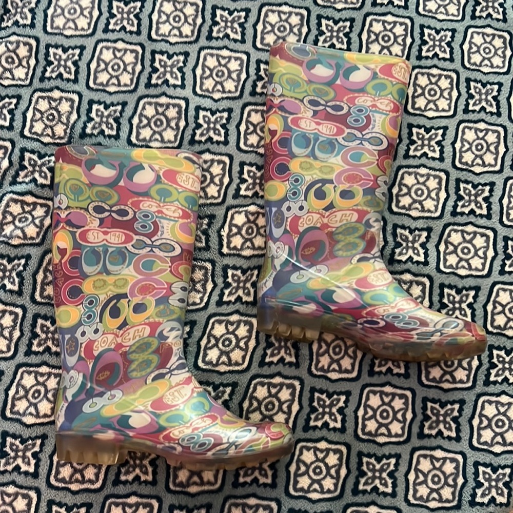 Coach Poppy Rain Boots Size 6 🌸🌼🌻🌺🌷🌹